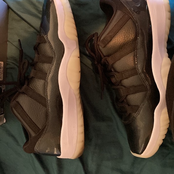 Air Jordan 11 retro low - Picture 1 of 3